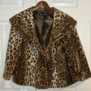 LN leopard print, “plush” jacket. Shawl collar, 3/4 sleeves with pockets.